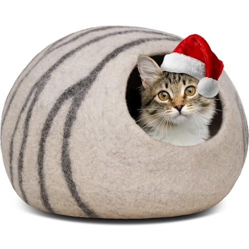 Meowfia Cat Cave light grey close-up shows soft merino wool for cozy hideaway.