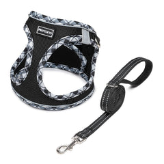Mercano soft mesh harness front view shows breathable comfort for daily walks.