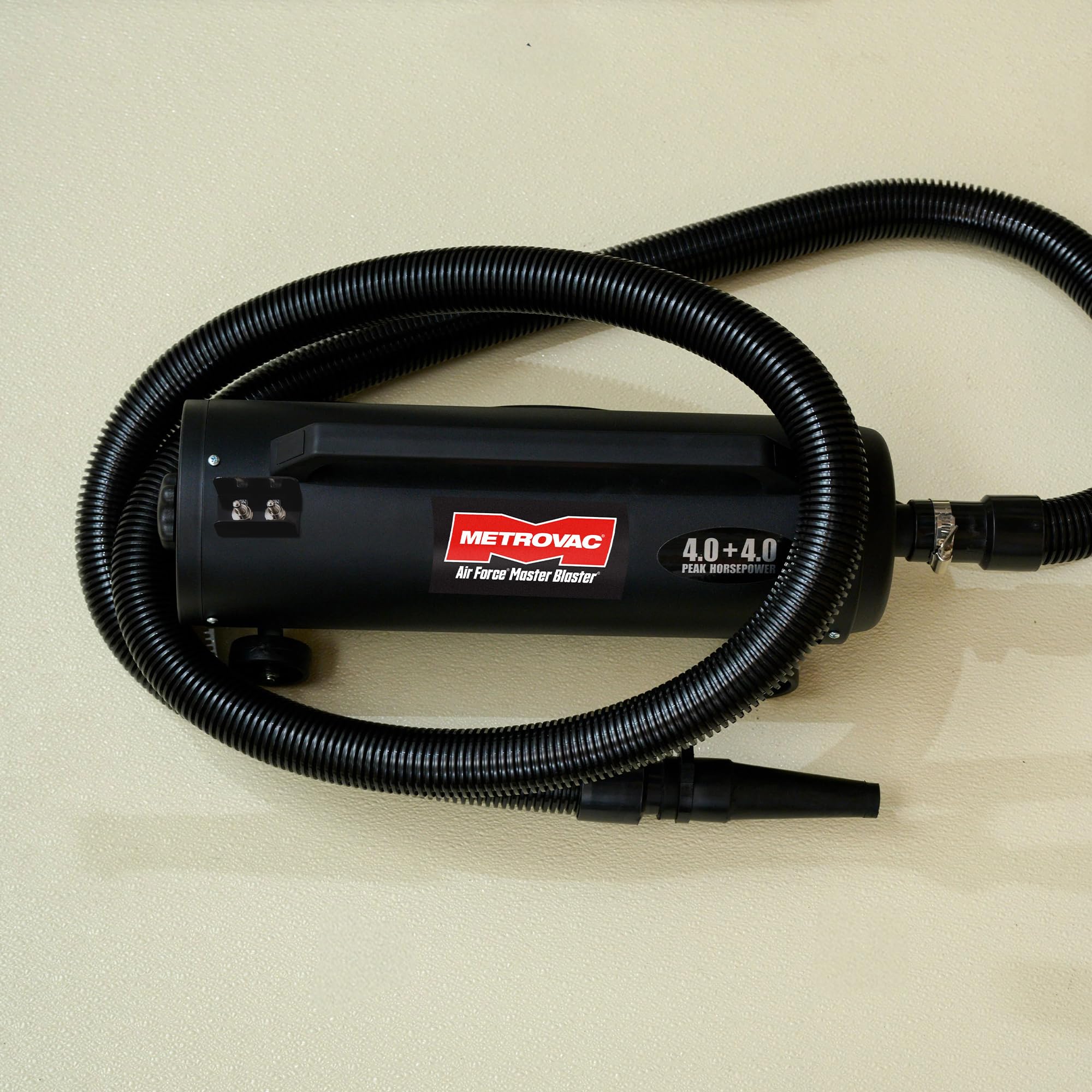 METROVAC MB-3 included accessories and cord bundle for professional grooming setup.