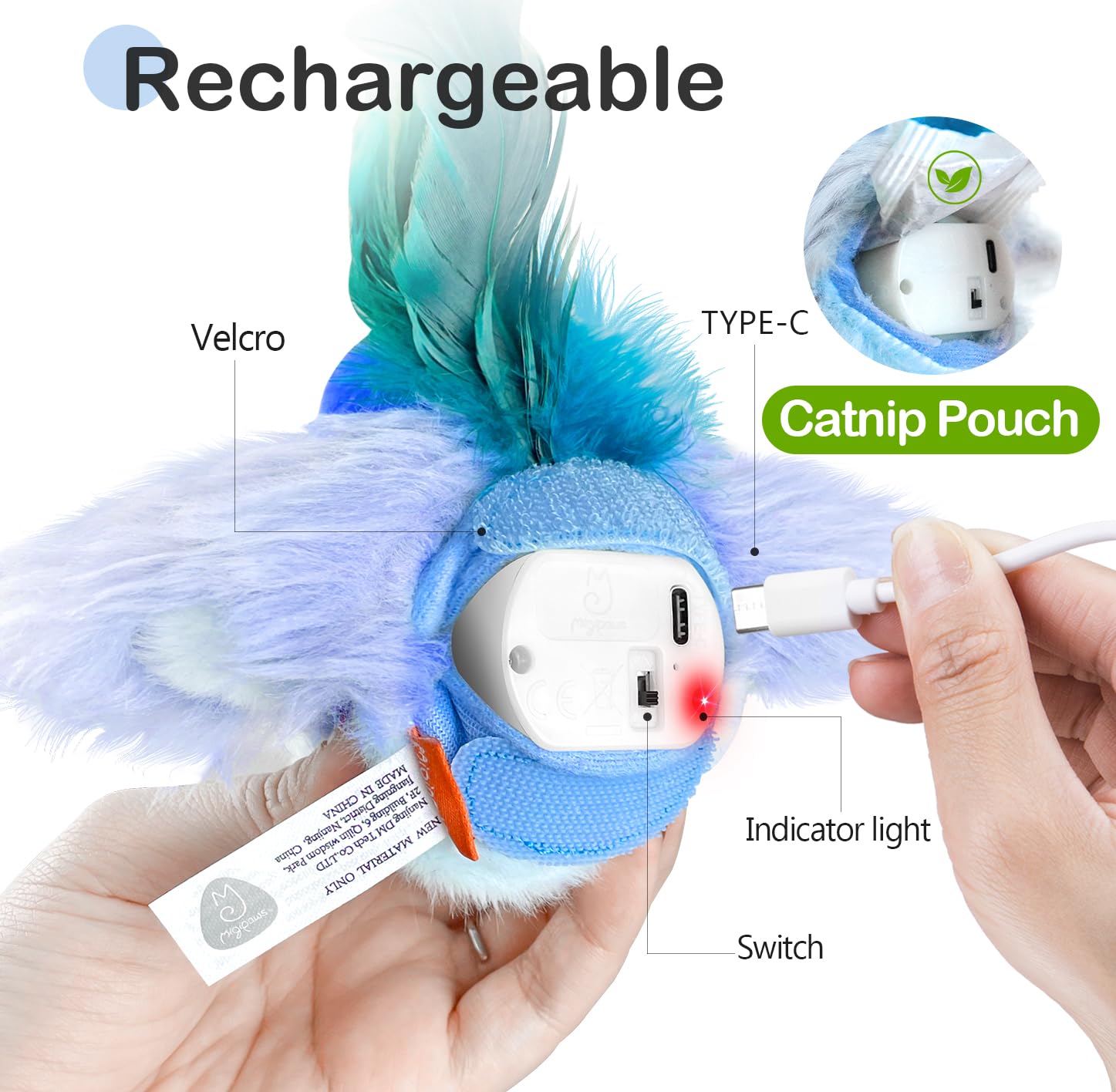 Migipaws Modulo de Chirrido Automático captura la atención del gato.