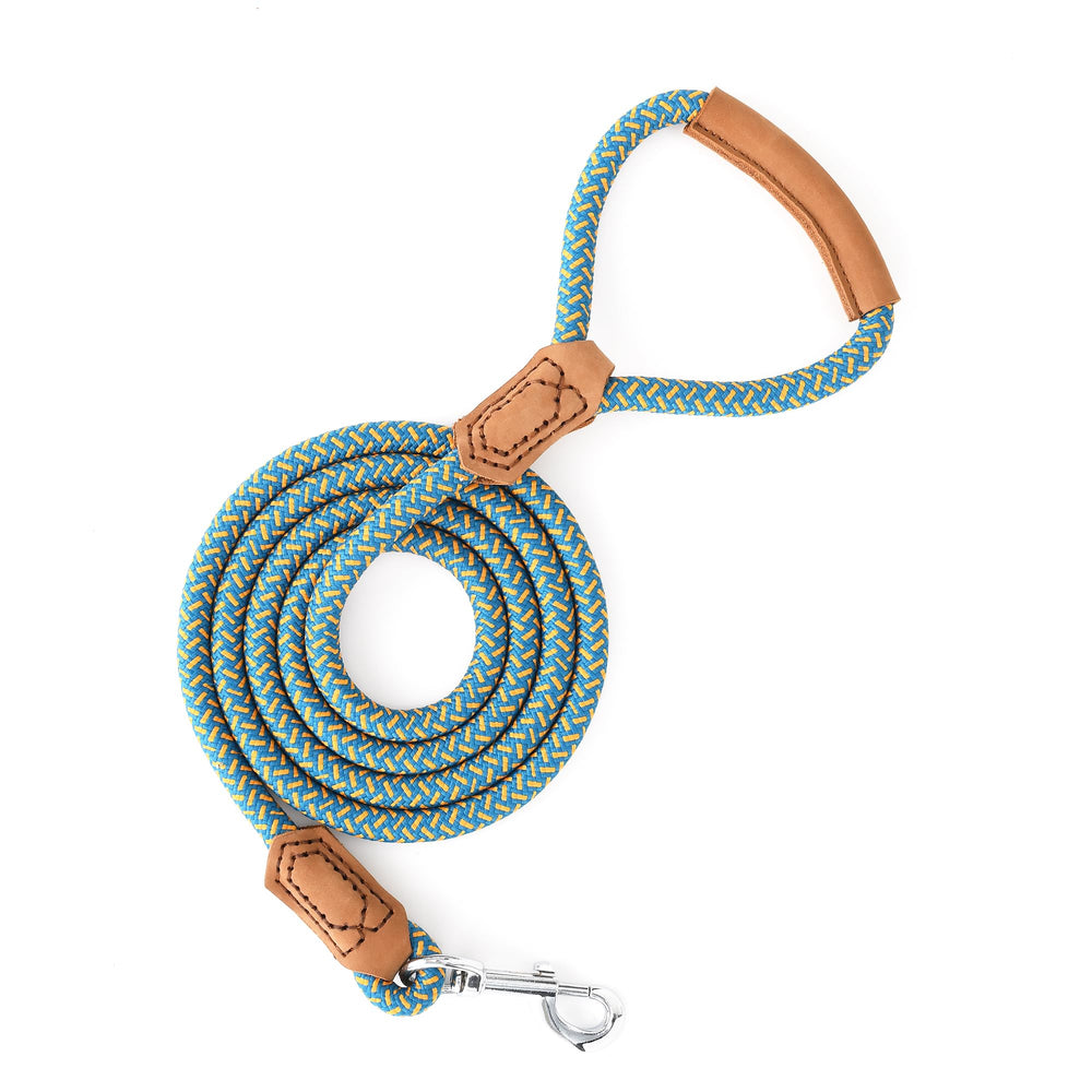 Mile High Life leash length 5ft ideal for controlled walks and urban strolling