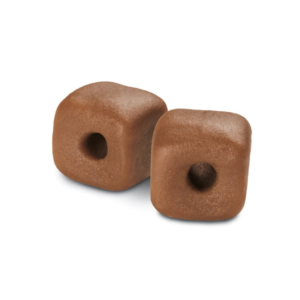 Milk-Bone Pill Pouches real-chicken-texture close-up highlights quality ingredients.