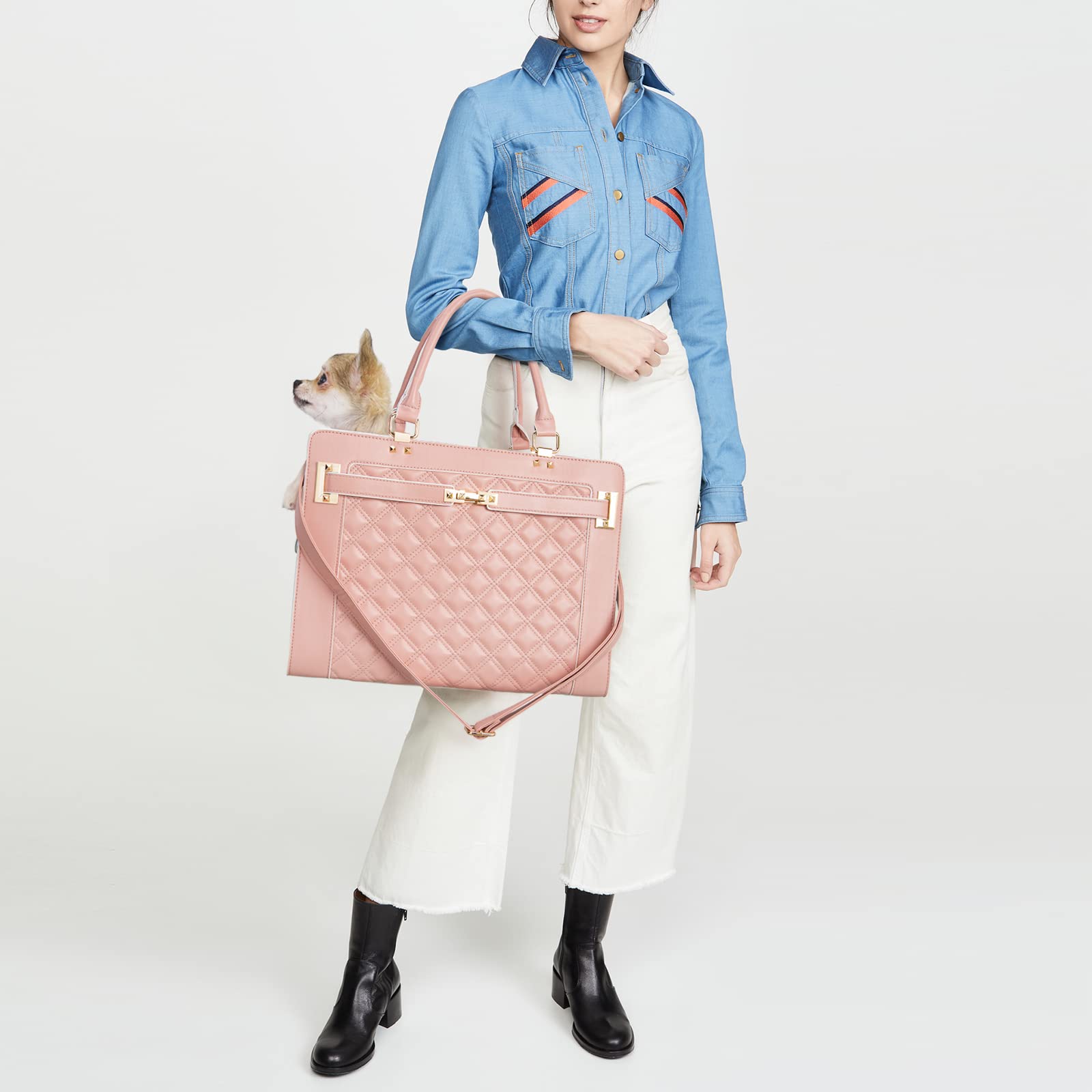Minsong soft-sided PU leather carrier interior provides padded comfort during travel.