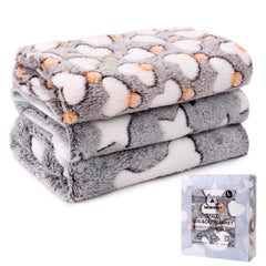 MIWOPET 3Pack Pet Blanket Star design keeps pets warm and cozy.