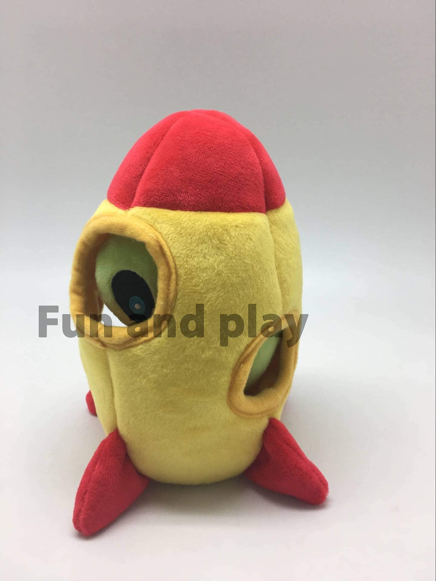 MODERN WAVE squeaky aliens dog toy with plush texture for interactive fetch sessions