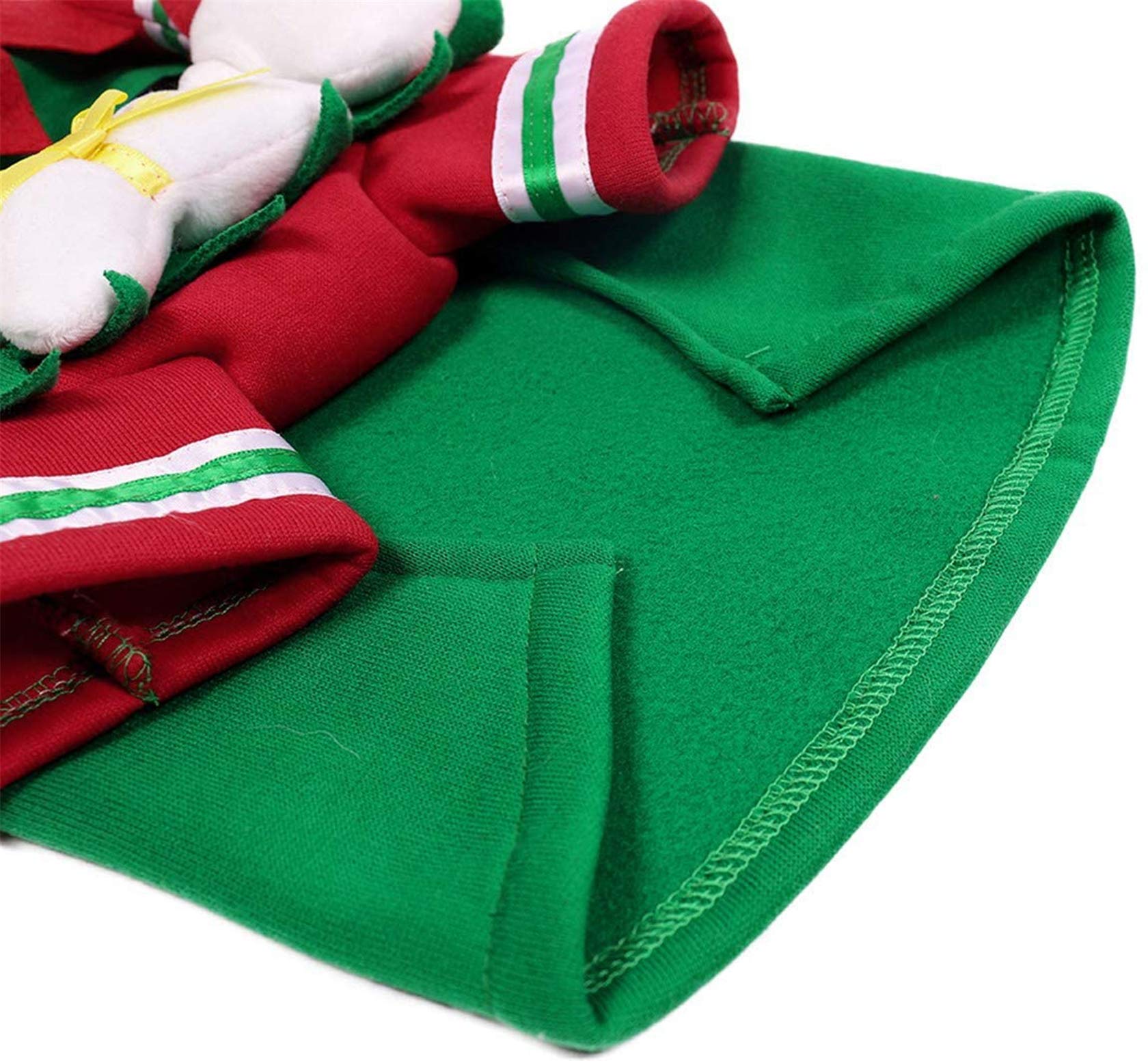 Mogoko christmas-elf-costume-on-dog captures adorable holiday cosplay moment