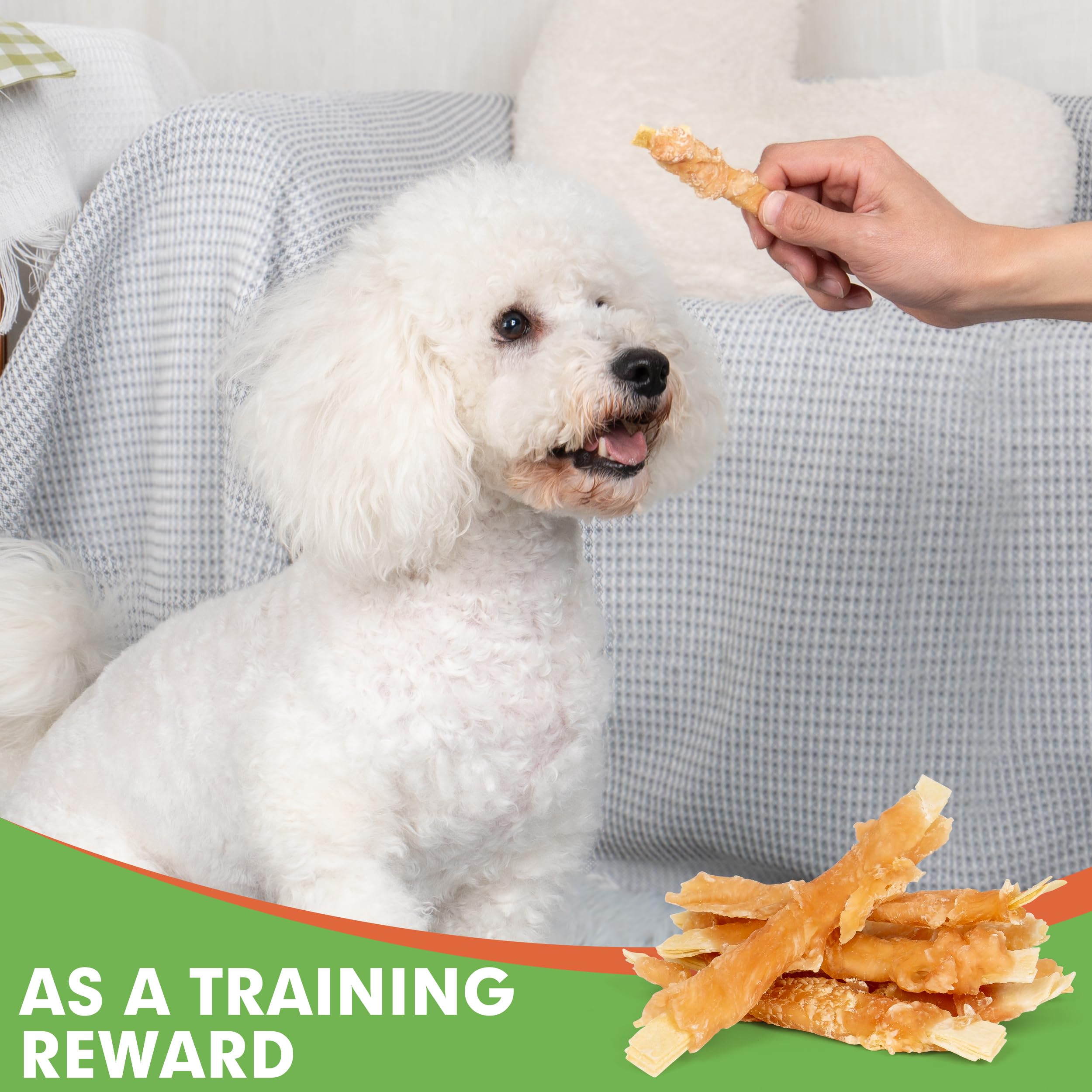 MON2SUN small-dog-friendly treats sized for gentle bites and repeated rewards.