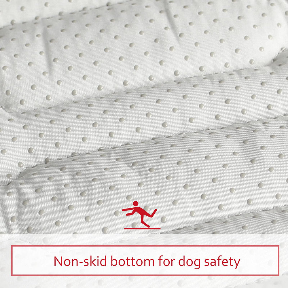 Moonsea Dog Crate Mat anti-slip bottom — keeps mat in place on hardwood.