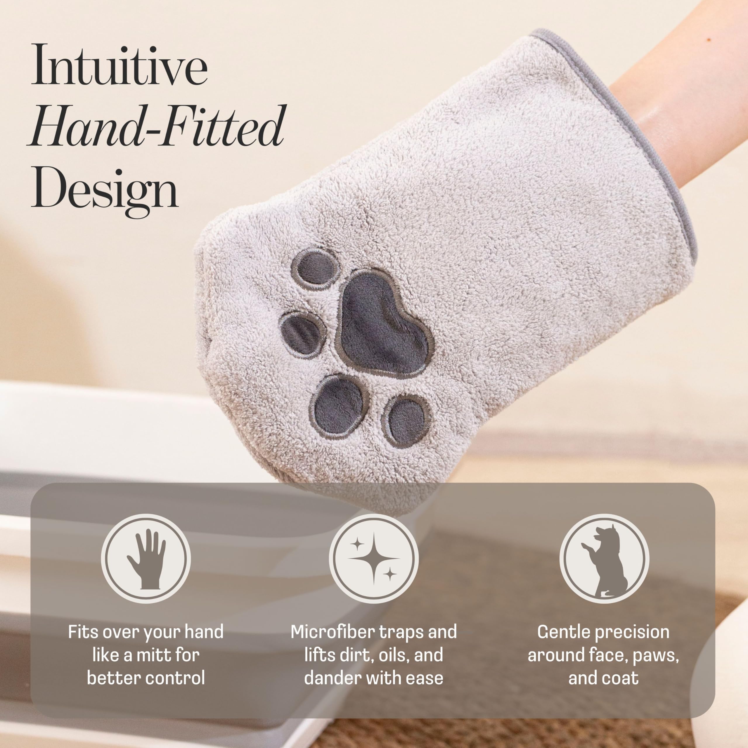 Muddi Pet cat odor-refresh moment demonstrating deodorizing and refreshing effect.