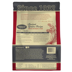 Muenster small-breed kibble close-up highlighting easy chewing and digestion.
