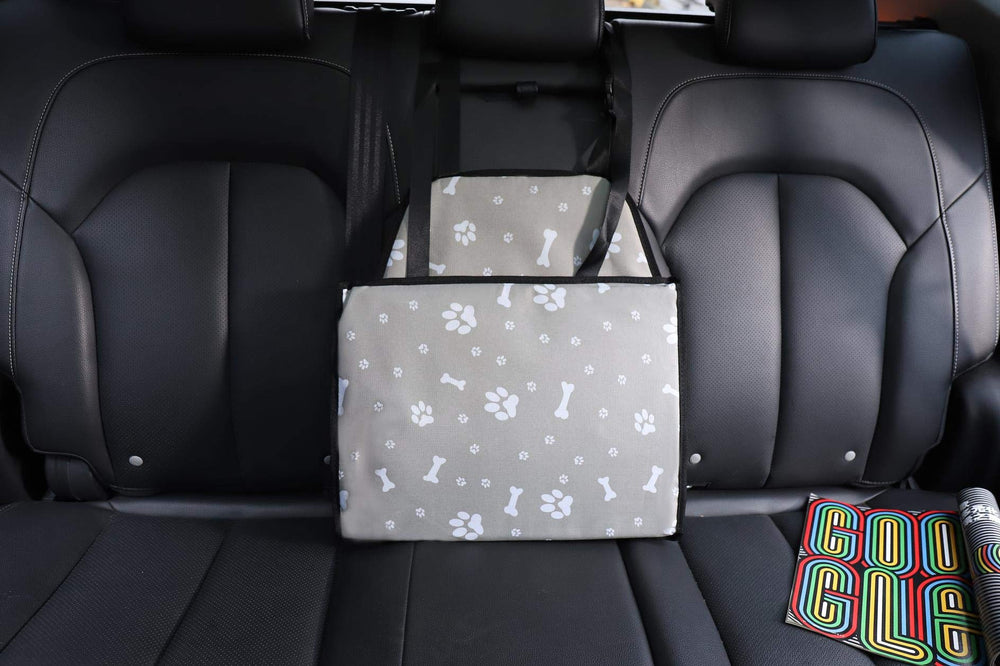 Myuilor portable travel booster suits dogs up to 30 lbs for car journeys.