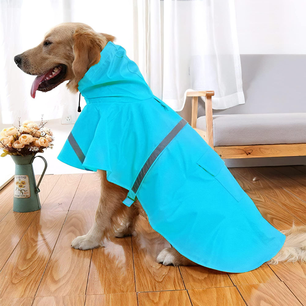 NACOCO raincoat with reflective back strip helps visibility at night.