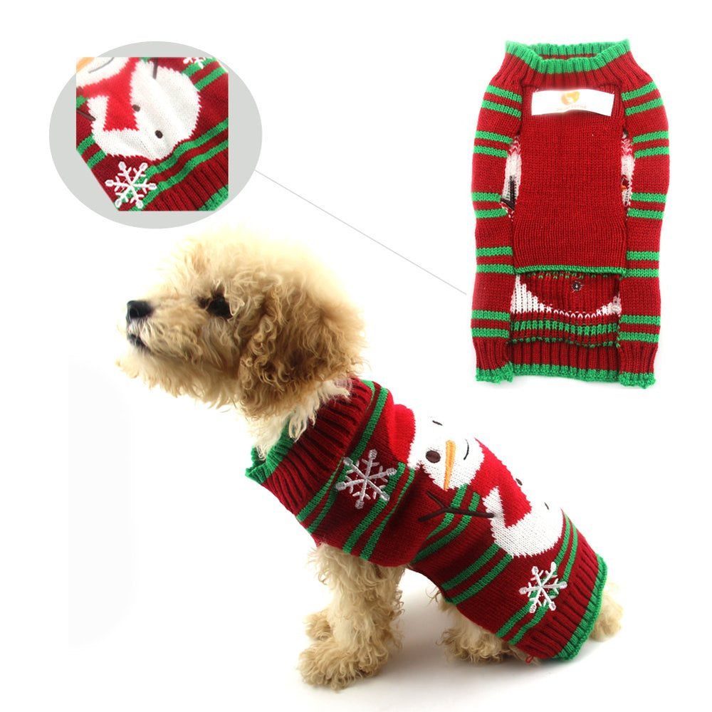 NACOCO dog snowman sweater label close-up, highlights quality materials.