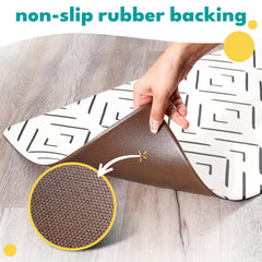 Nalalas non-slip durable pet mat stays secure on hardwood floors.