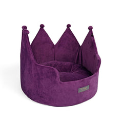 NANDOG Crown Dog Bed round-shape promotes a secure, calming sleep for puppies and cats.