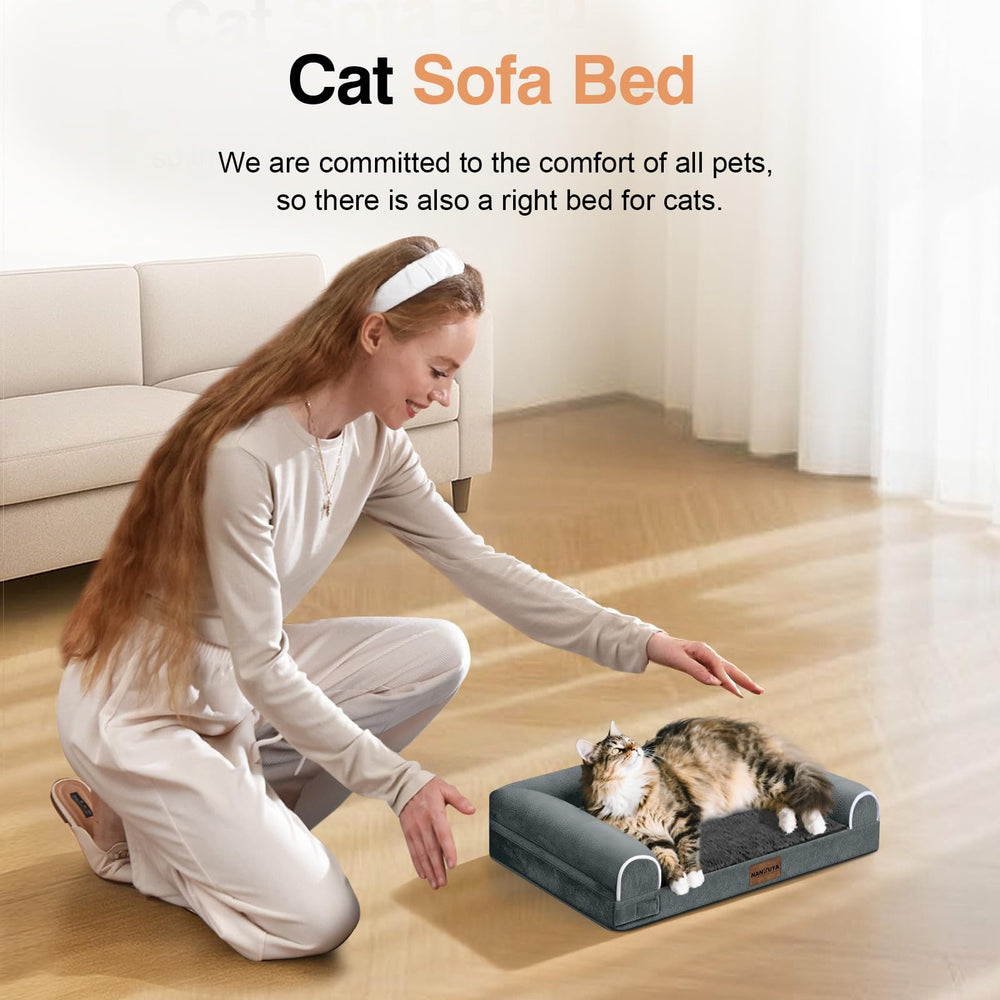 Nanuya three-sided bolster supports head and neck for secure lounging.