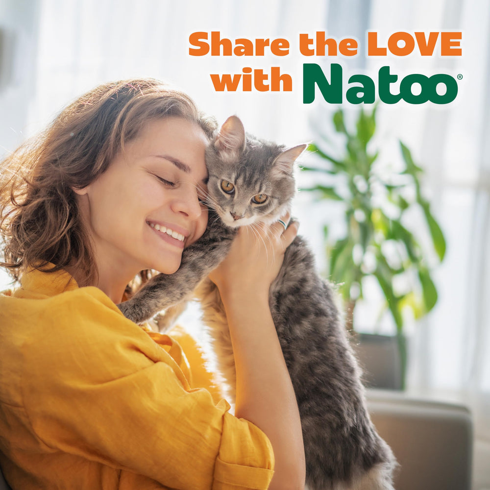 NATOO Cat Food Topper adds hydration through tasty gravy-rich meals.