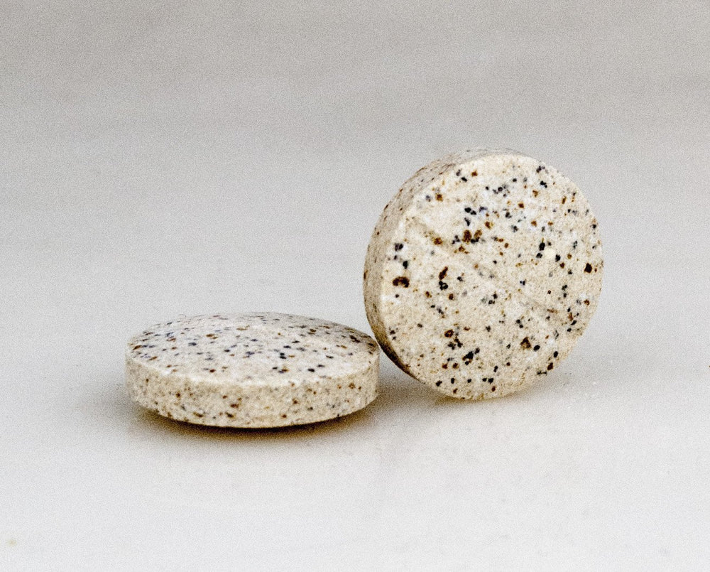 NaturVet ingredients list featuring glucosamine, chondroitin, yucca and antioxidants.