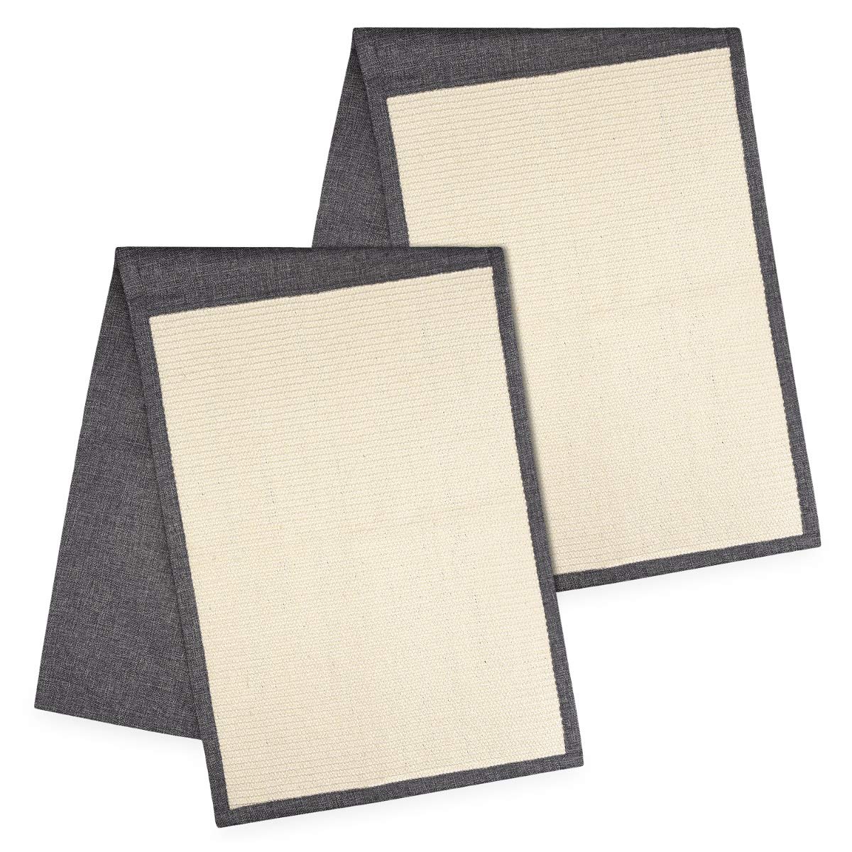 Navaris 2X Cat Scratch Mats floor-protection during playtime.
