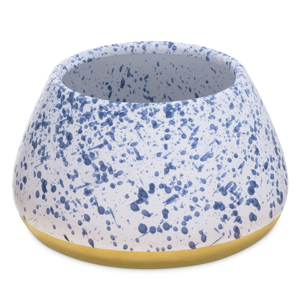 Navaris ceramic dog bowl with long-ears design keeps ears clean while eating.