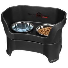 Neater Feeder Deluxe mess-proof feeding station shows top spill containment