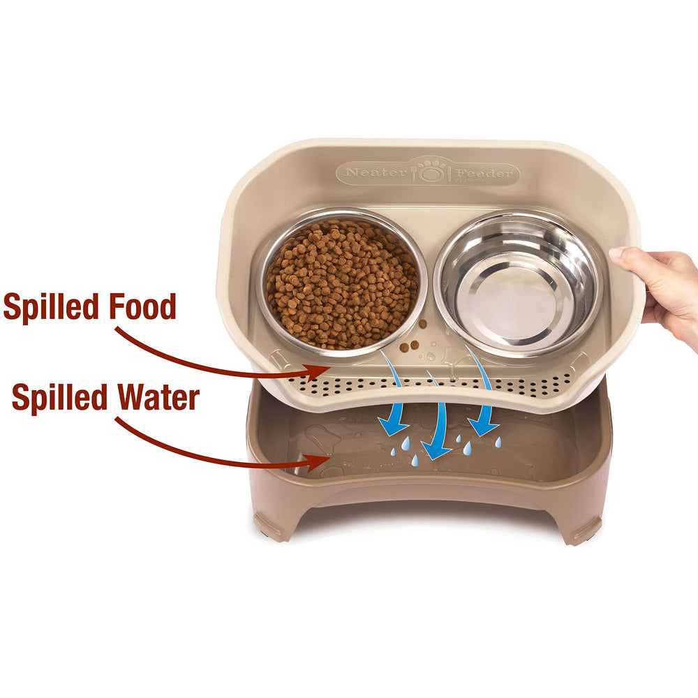 Neater Feeder Express splash-proof walls keep water contained during meals.