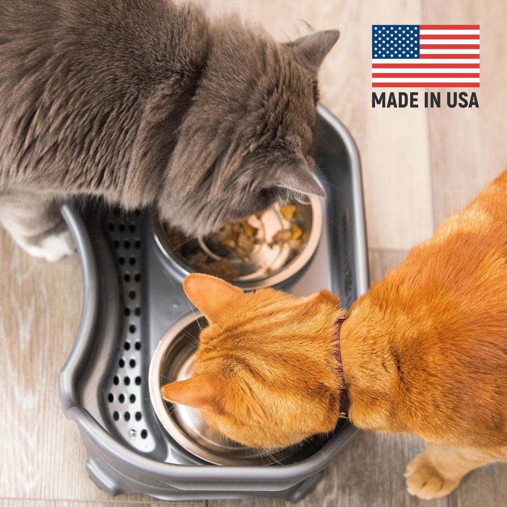 Neater Feeder Express water bowl showcases stainless steel design for easy cleaning and durability.