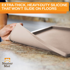 Neater Mat anti-slip bottom keeps bowls steady on floors