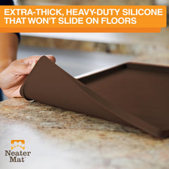 Neater Pet Brands Neater Mat anti-slip bottom keeps bowls steady.