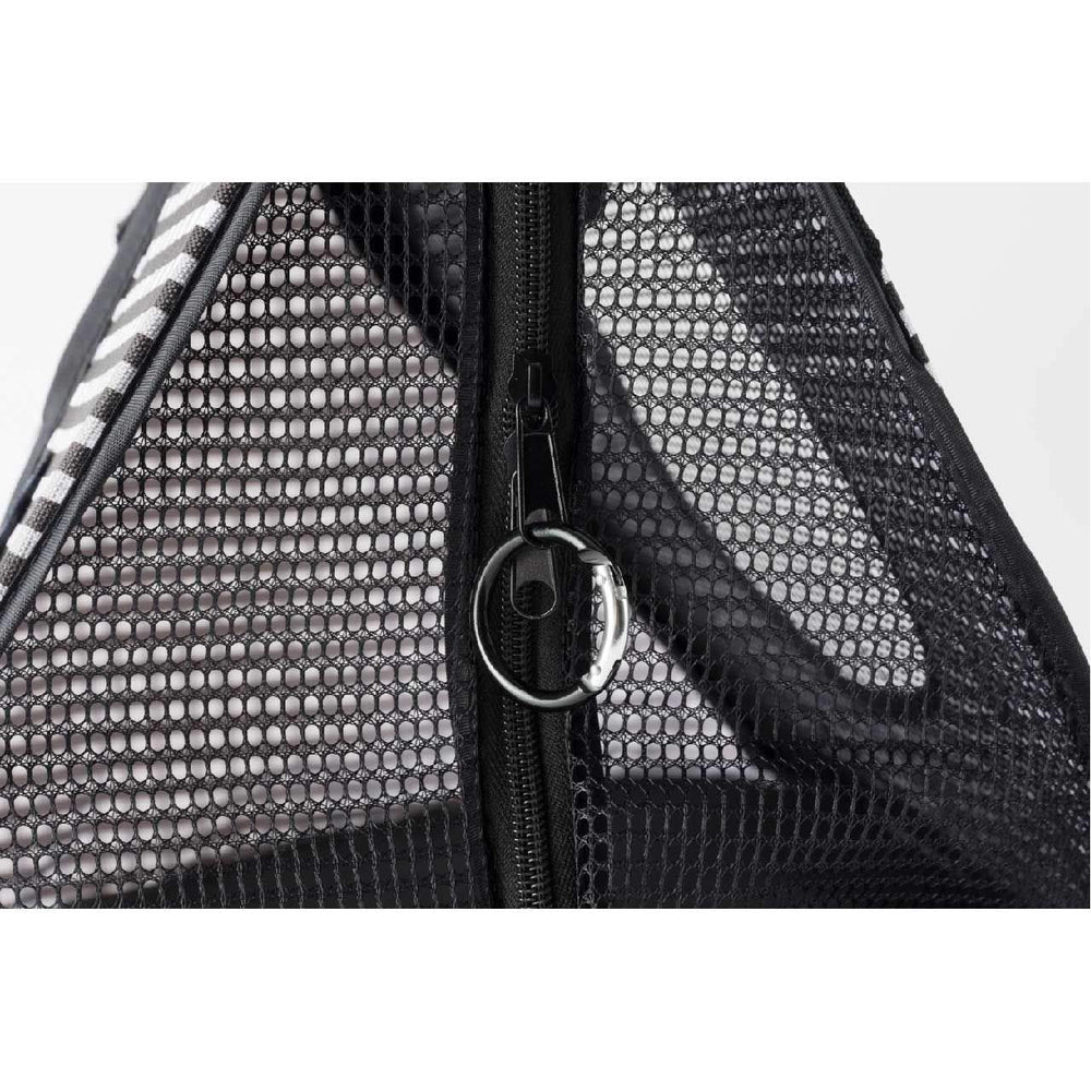 NECOICHI travel-use carrier supports indoor and outdoor journeys