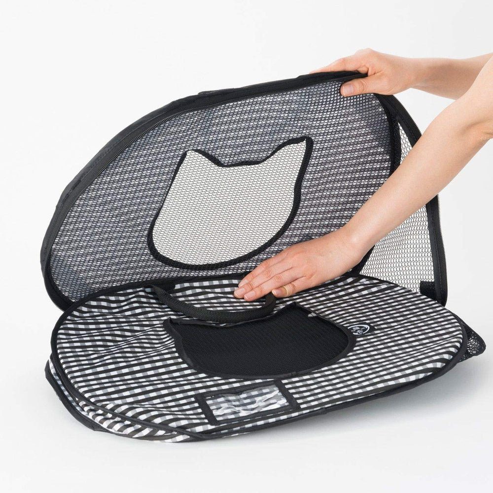 NECOICHI large-ventilation windows provide airy feel for cat comfort