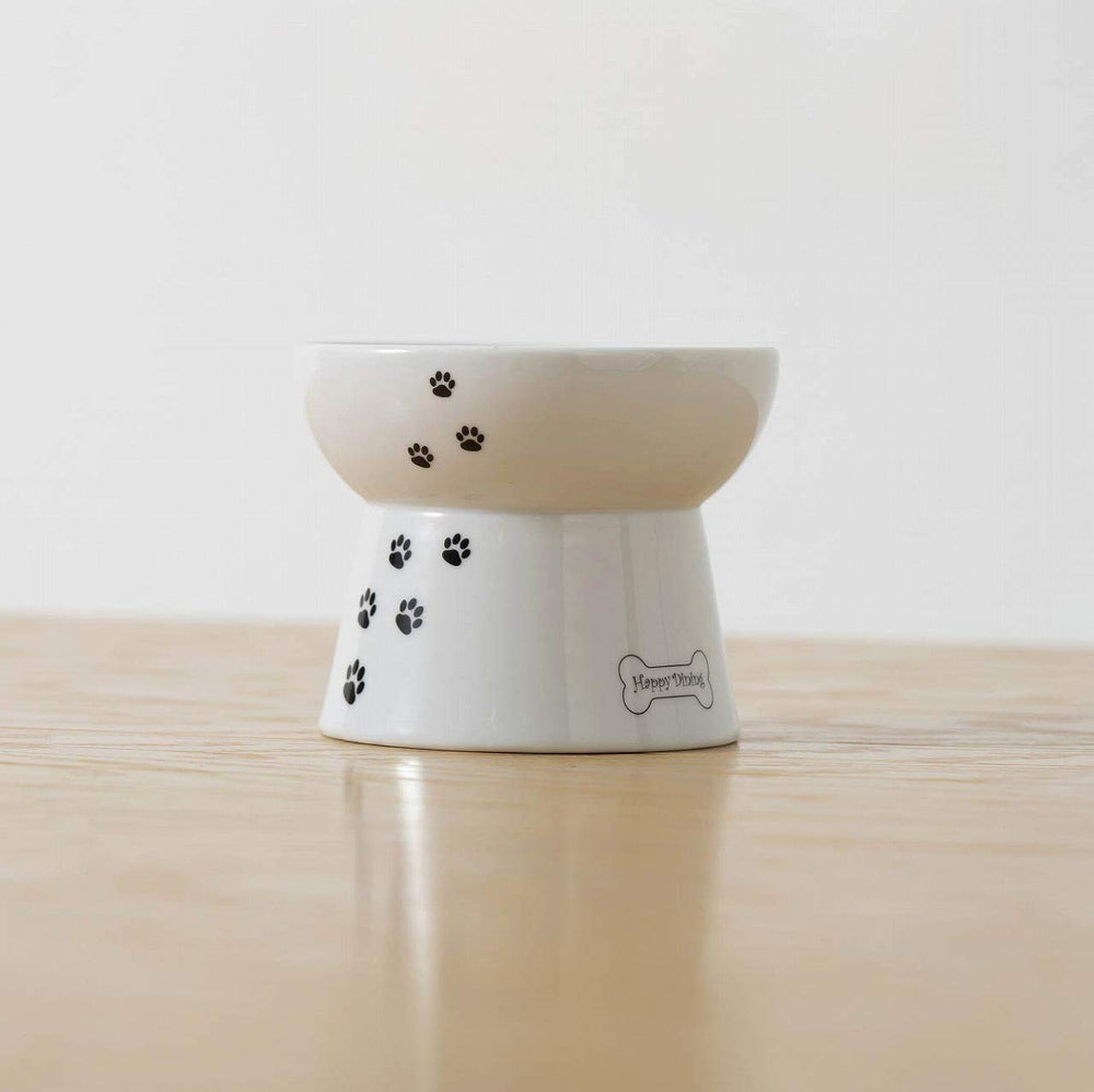 Necoichi spill-proof inner lip prevents spills during meals.