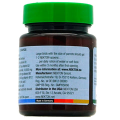 Nekton B-Komplex dose-spoon demonstrates easy measuring for gentle bird administration.
