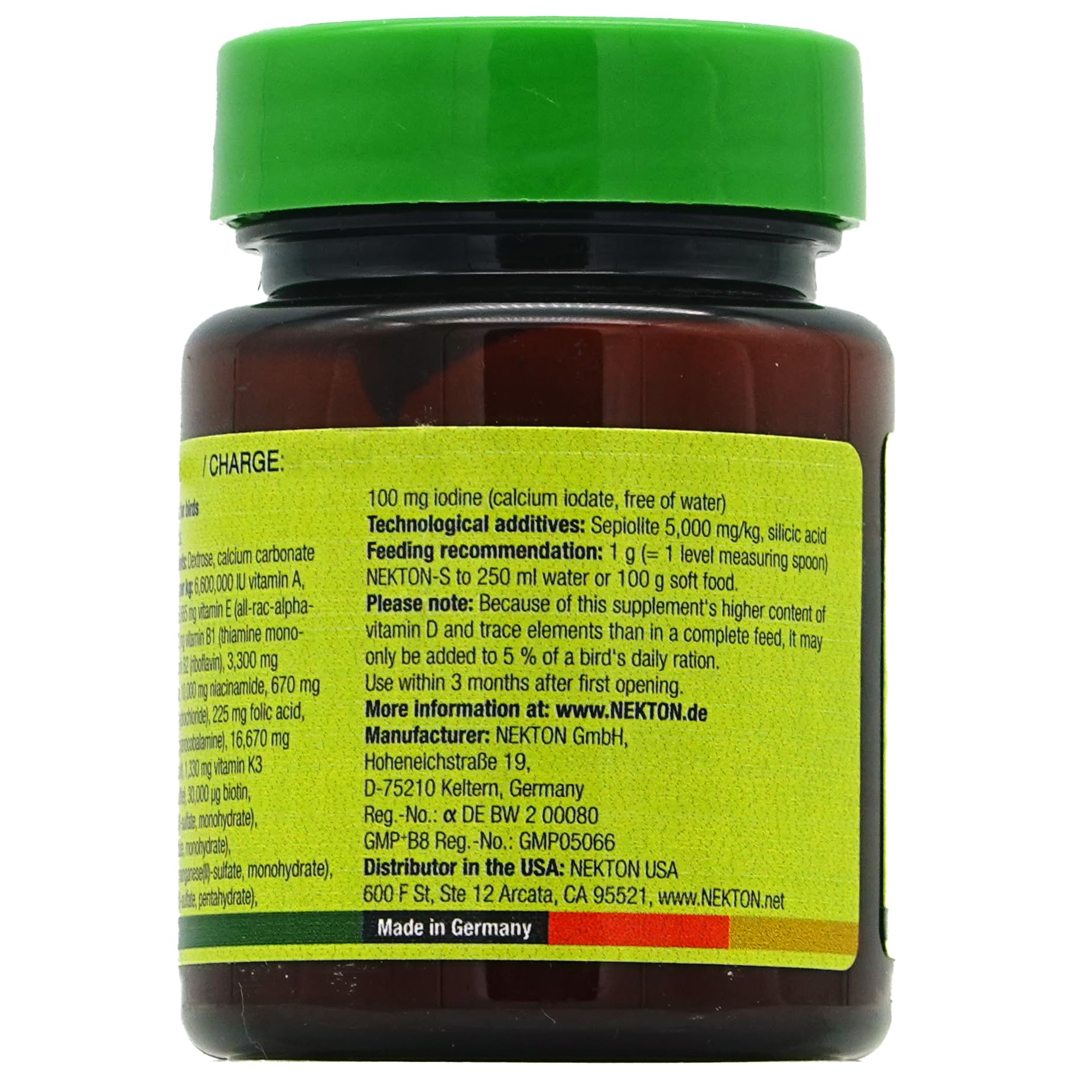 Nekton-S multi-vitamin scoop demonstrates easy dosing for daily bird care.