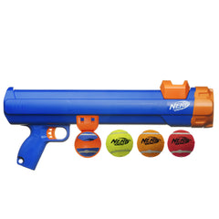 Nerf Dog Tennis Ball Blaster loading demonstrates easy hands-free setup.