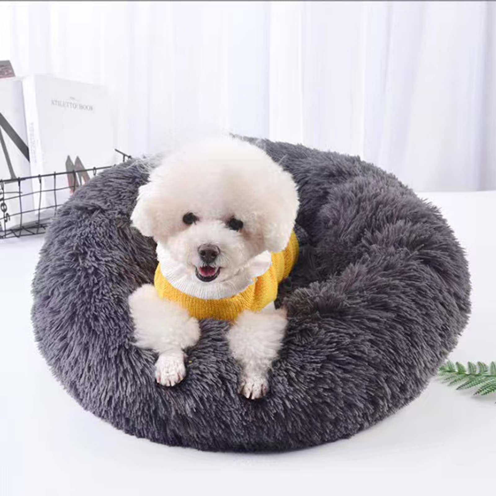 Nisrada dog bed anti-slip-bottom stays in place on floors.