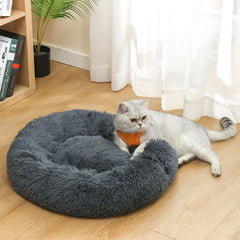 Nisrada dog bed machine-washable for easy cleaning and care.