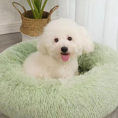 Nisrada round bed plush fabric close-up for cozy cushioning