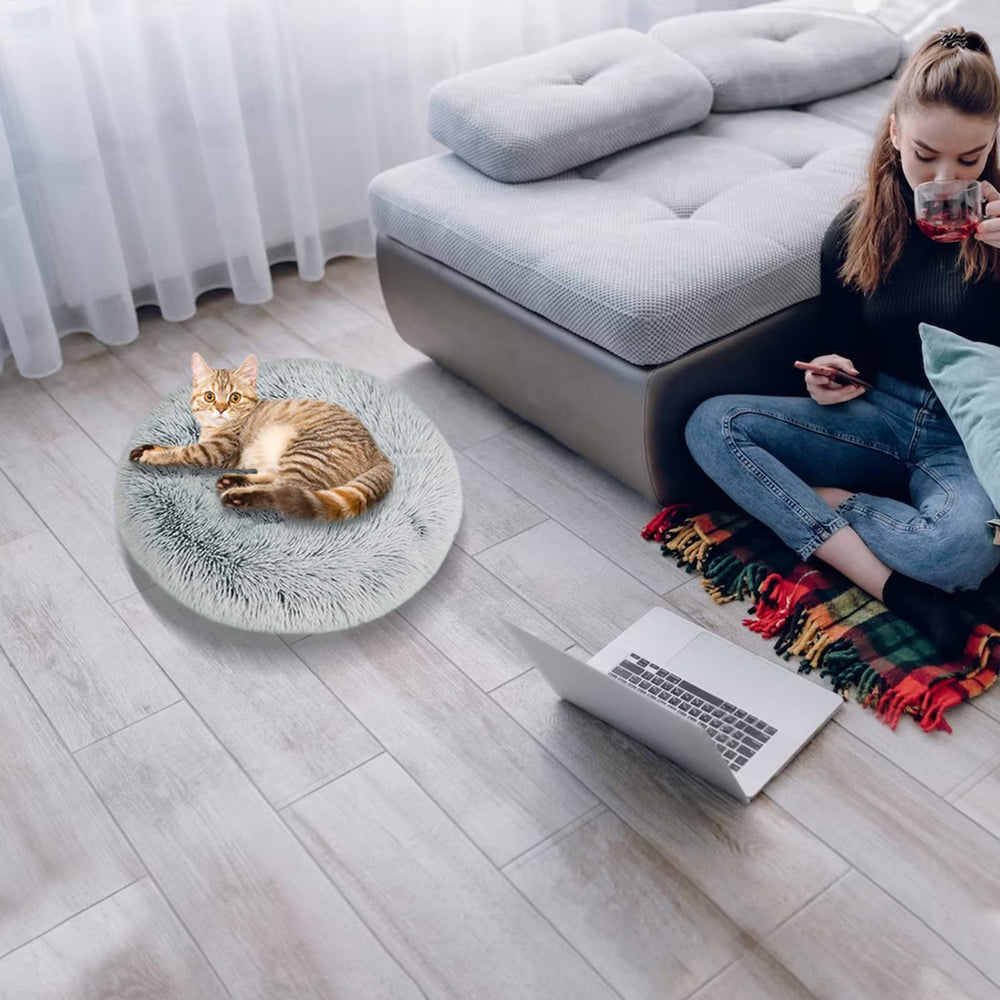 Nisrada washable pet bed is easy to clean and quick to dry.