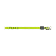 Close-up of the durable black metal buckle on NiteDog lime collar.