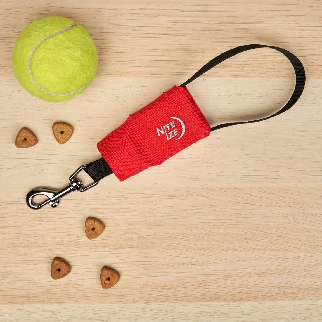 Nite Ize RadDog soft nylon loop handle for comfortable grip during longer walks