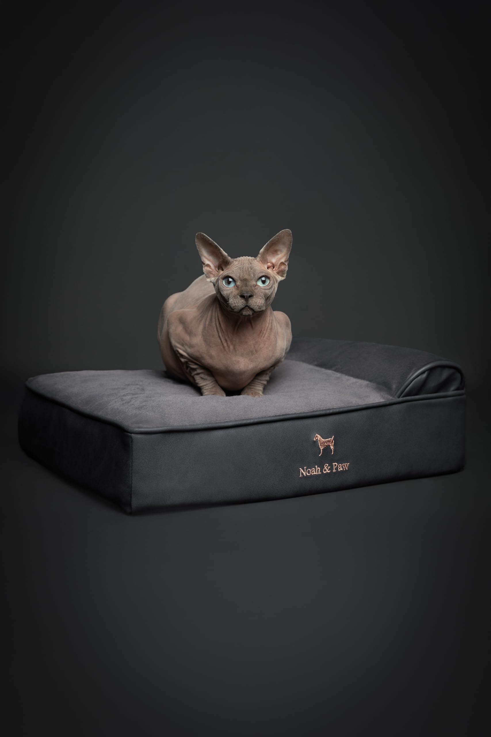 NOAH & PAW bed memory-foam close-up with cooling gel for temp regulation