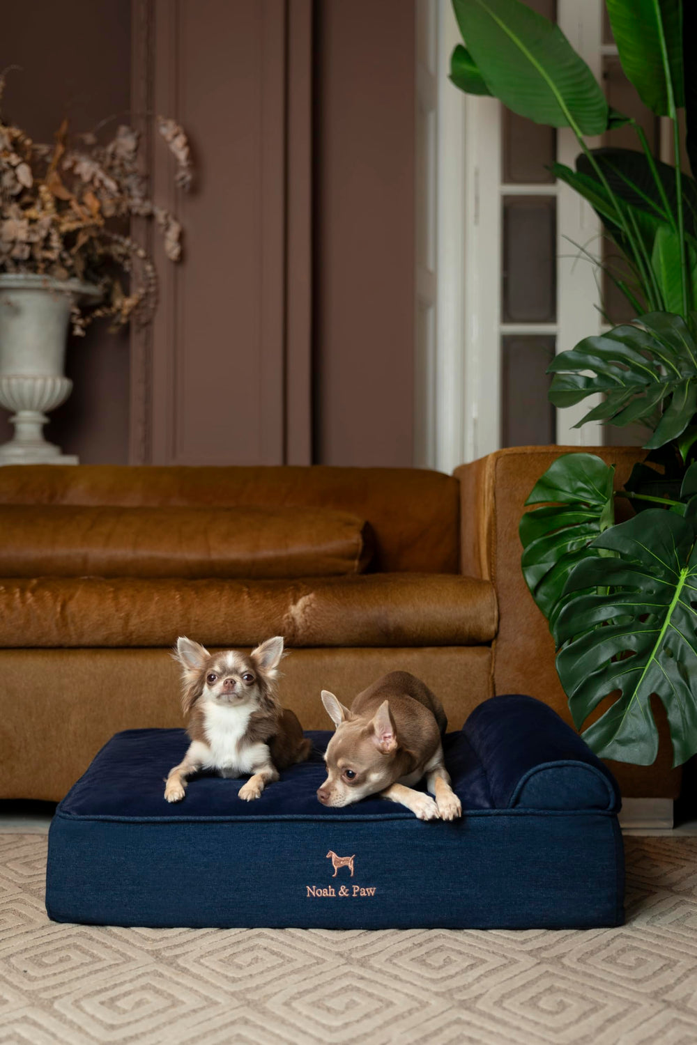NOAH & PAW Denim inner cover is removable and machine washable.