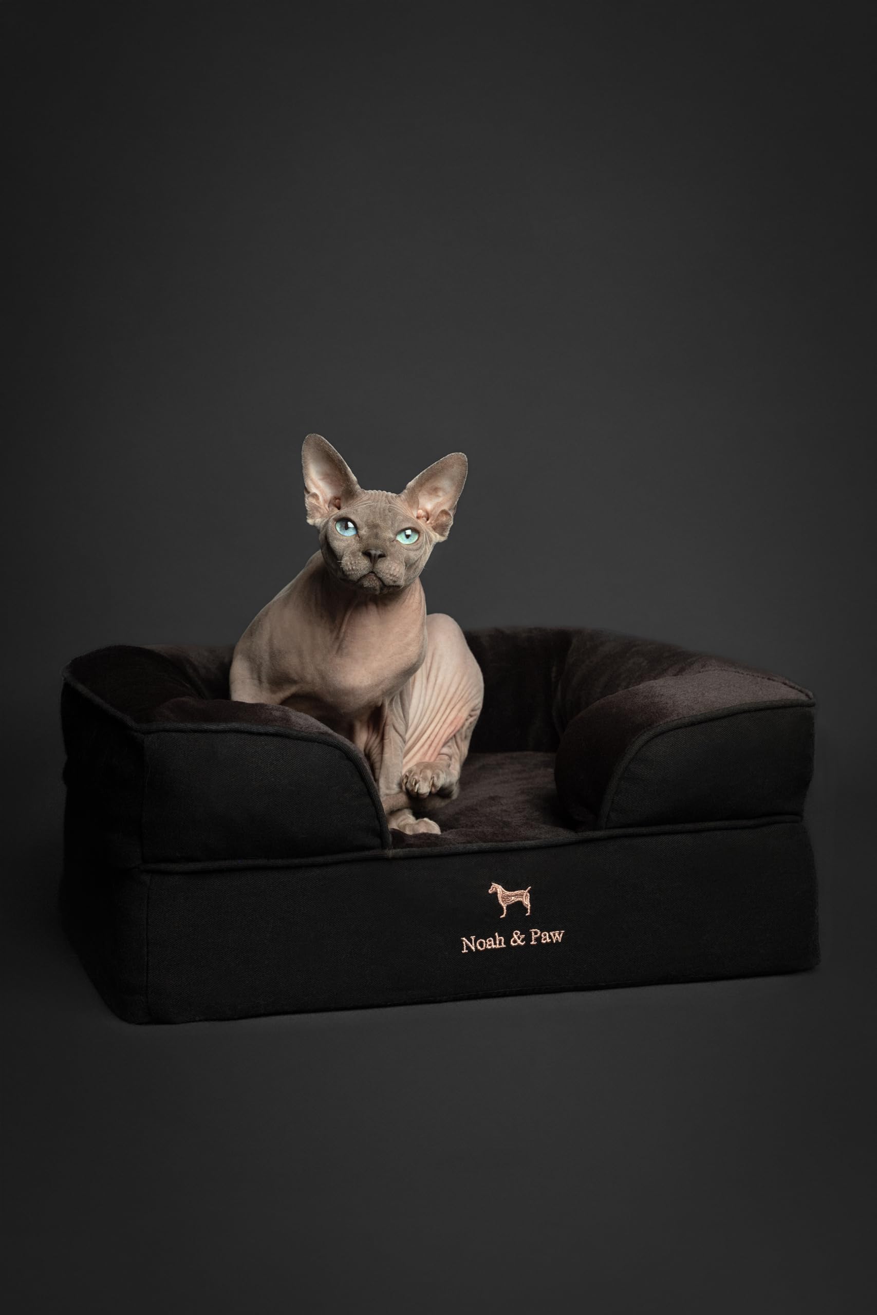 NOAH & PAW waterproof inner cover shown to protect surfaces.