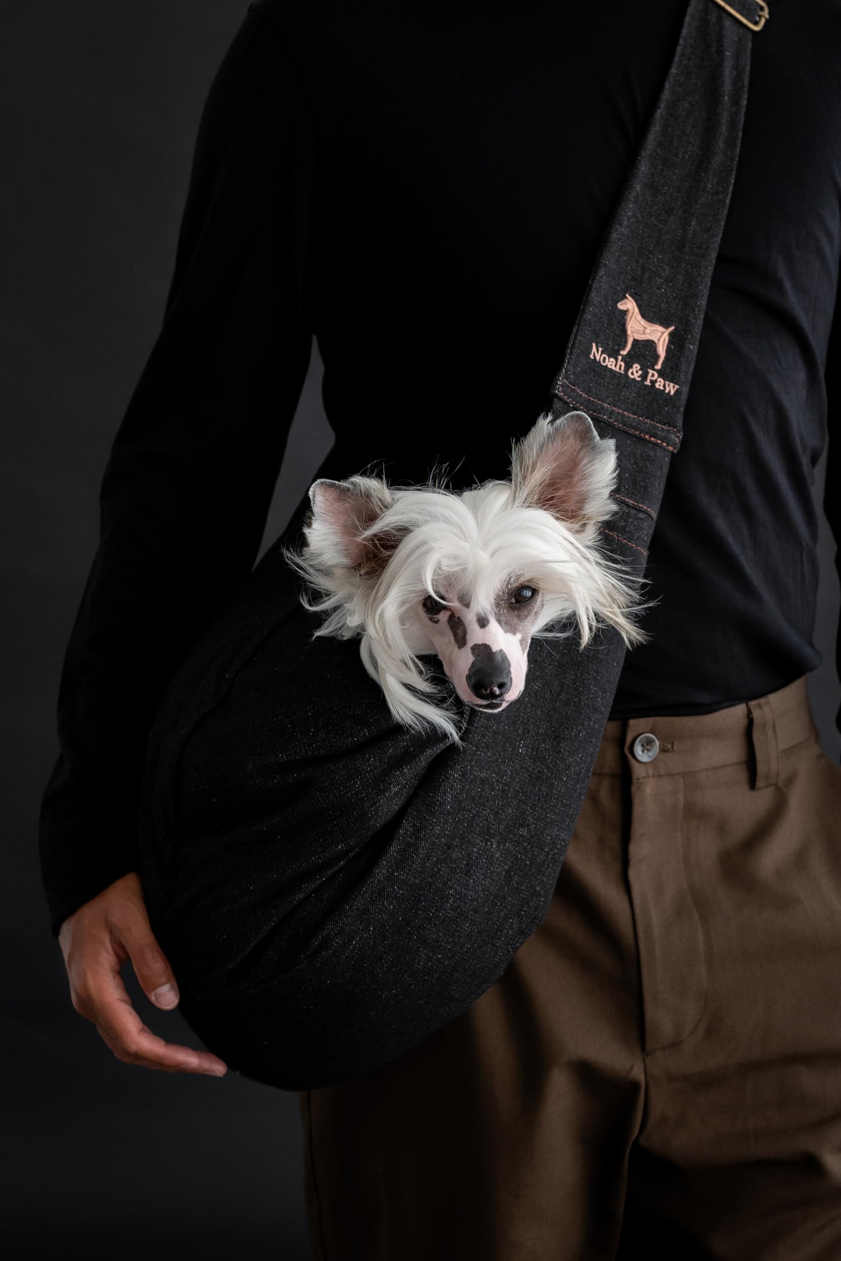 NOAH & PAW machine washable tag implies easy cleanup after trips