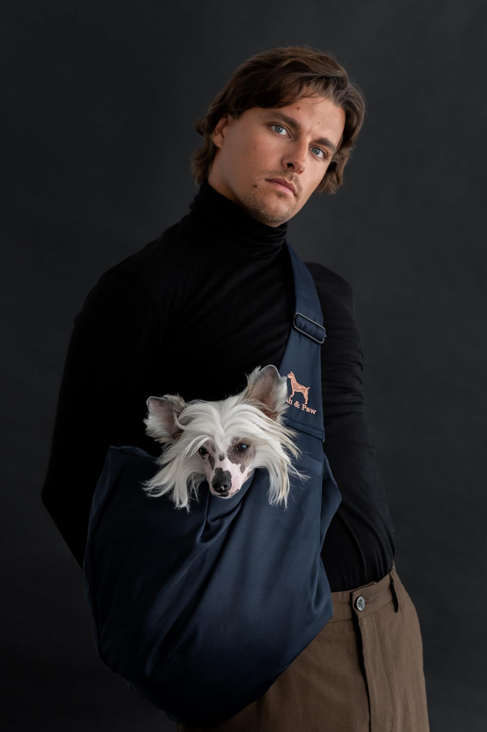 NOAH & PAW dog sling travel-ready design for adventures