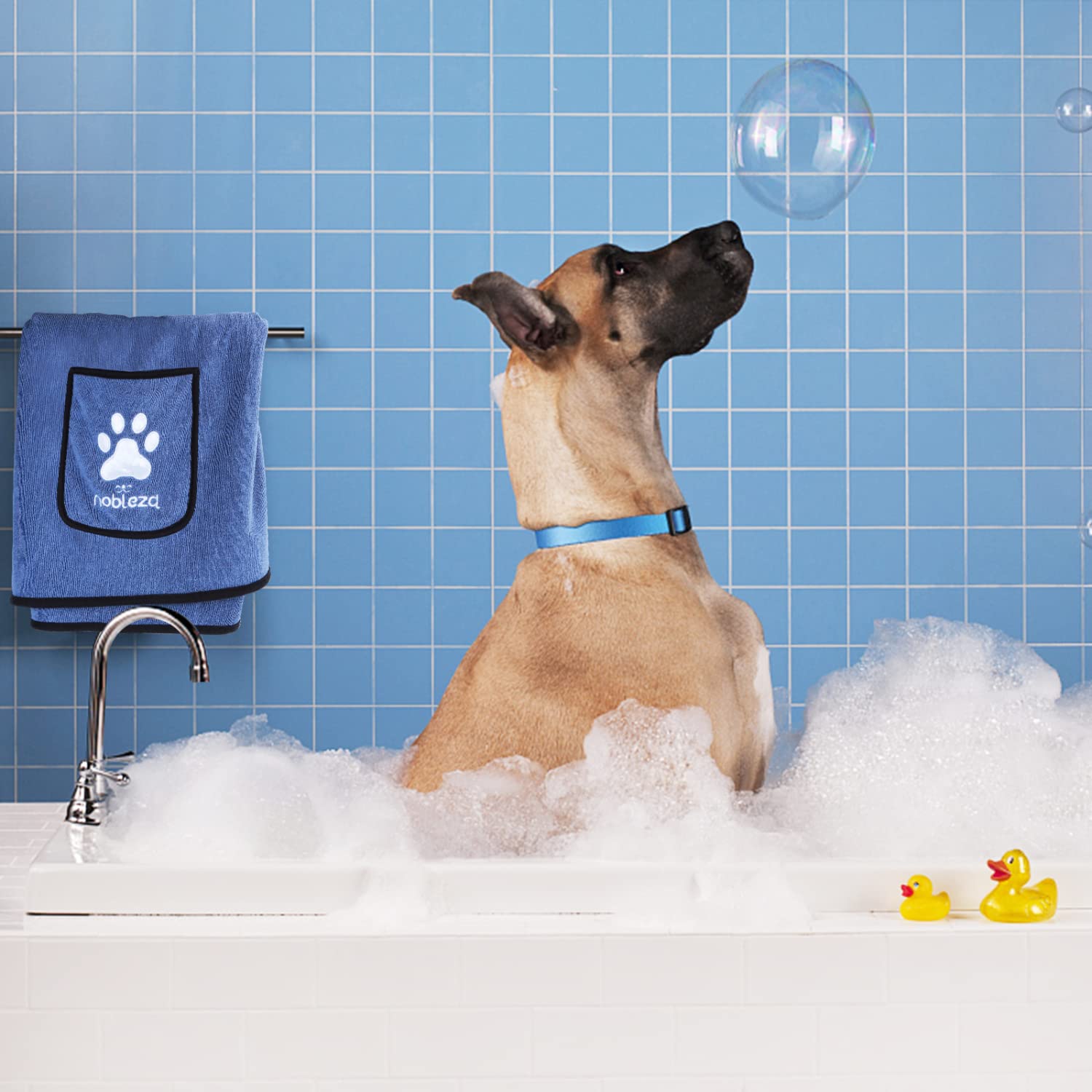 Nobleza dog towel ideal after outdoor play or bath time.