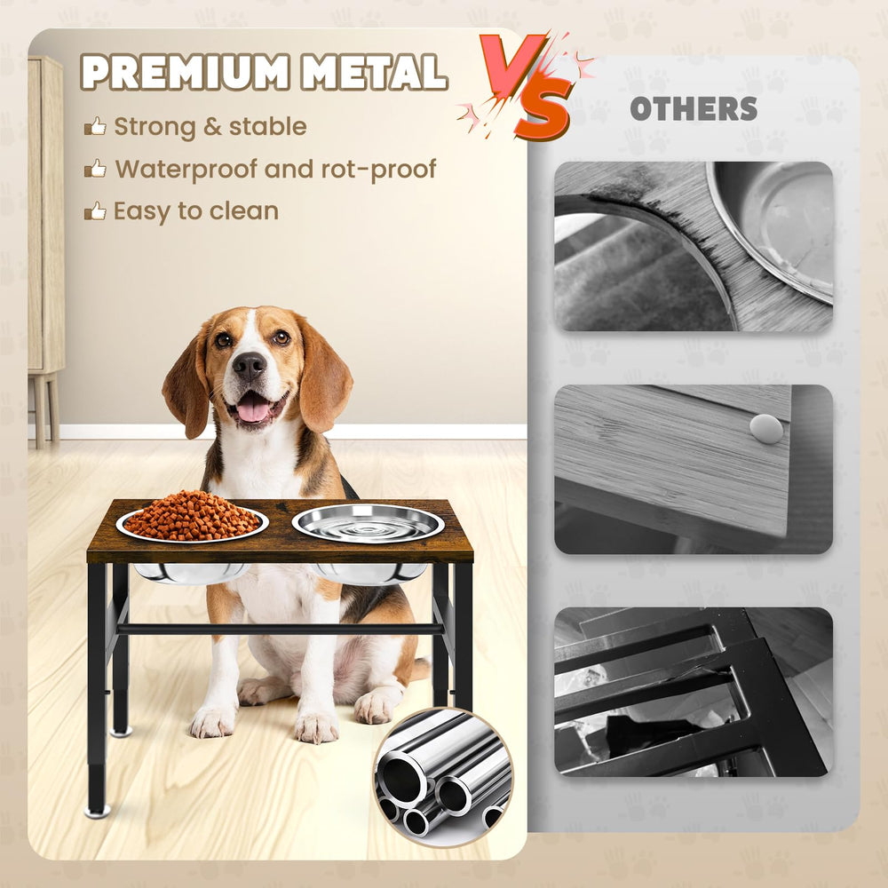 NomNest non-slip feet keep the stand stable during meals.