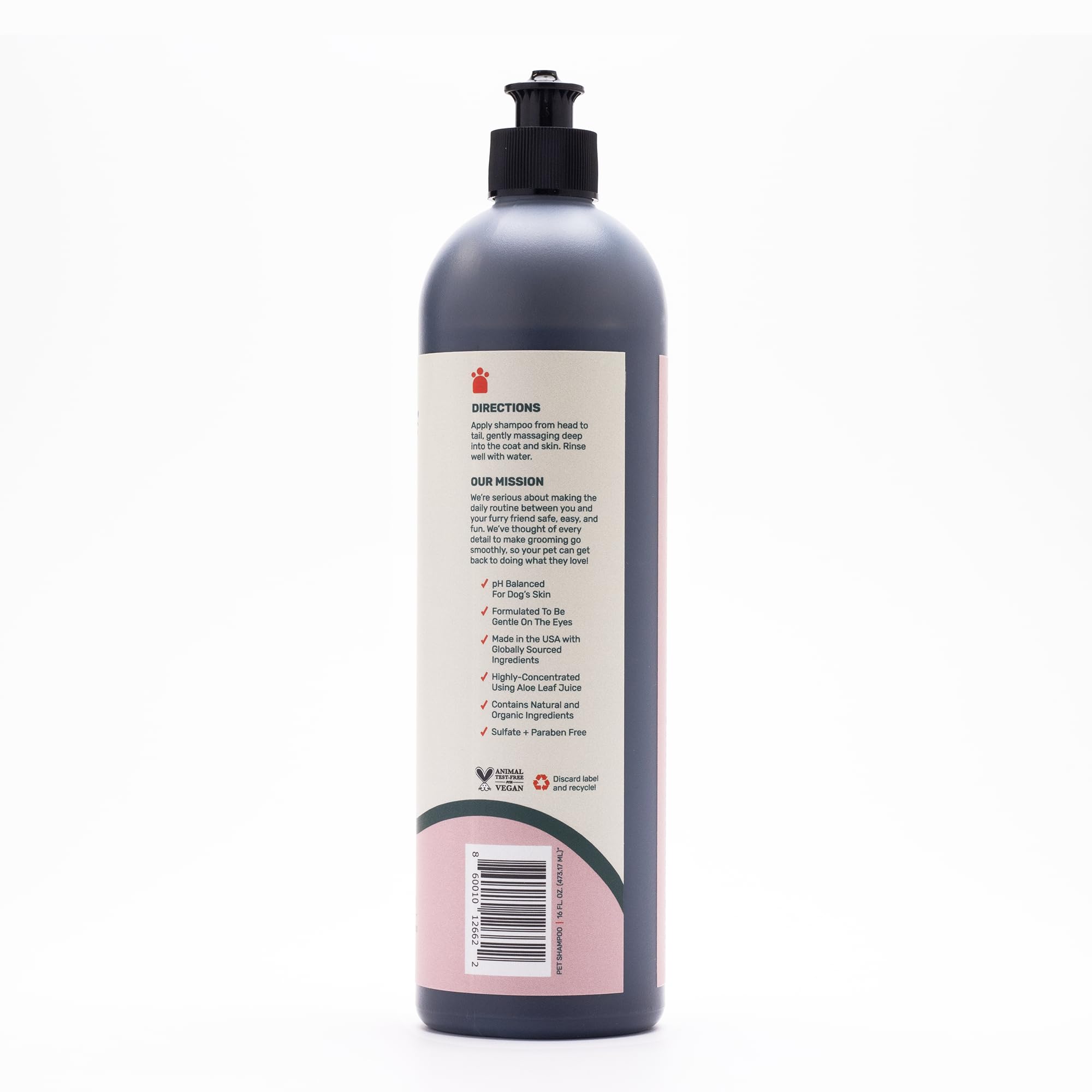 Noudle Pets sulfate-free label emphasizes gentle, plant-based formulation.