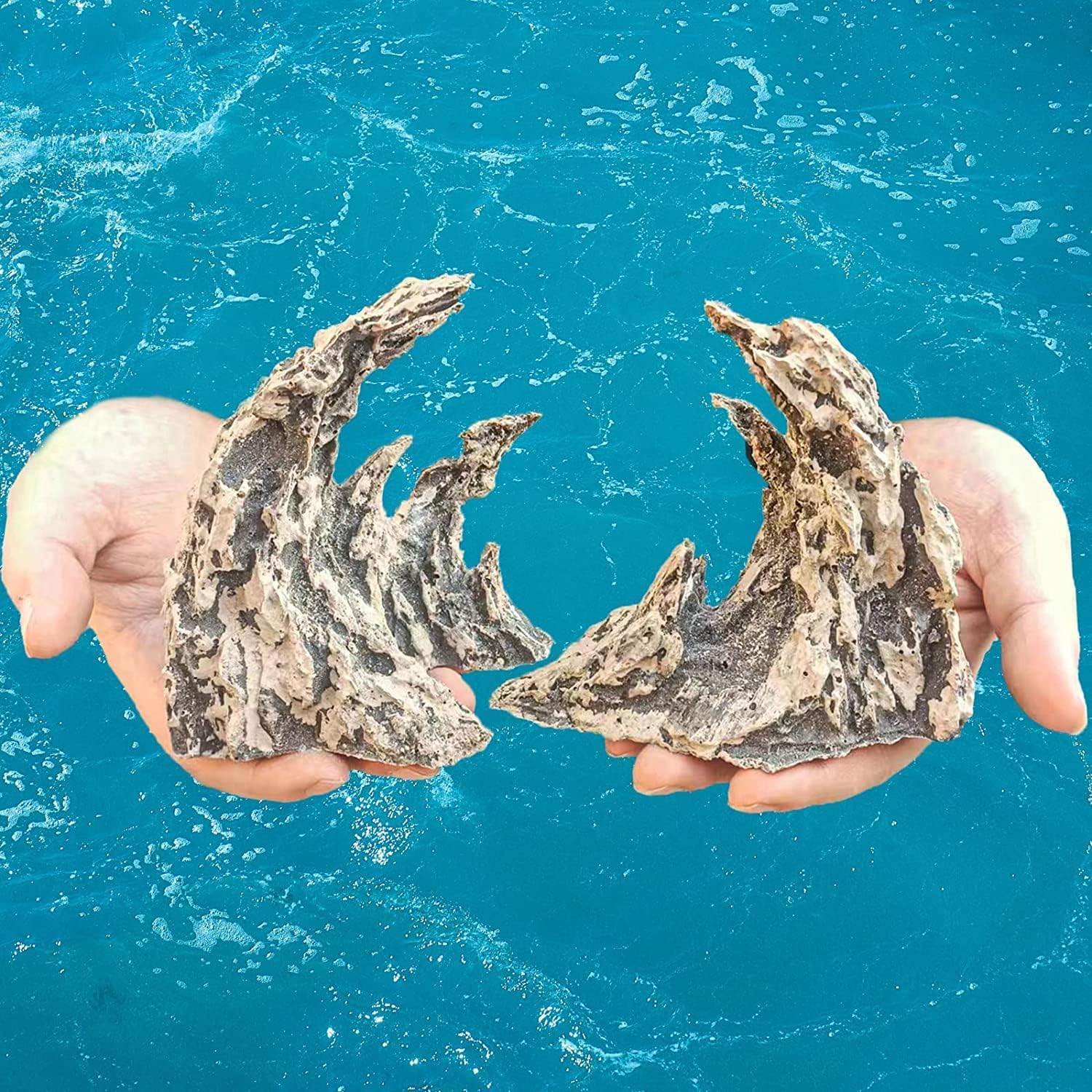 Novelsite Jagged Canyon Rock Formation underwater scene demonstrates versatile placement in aquariums